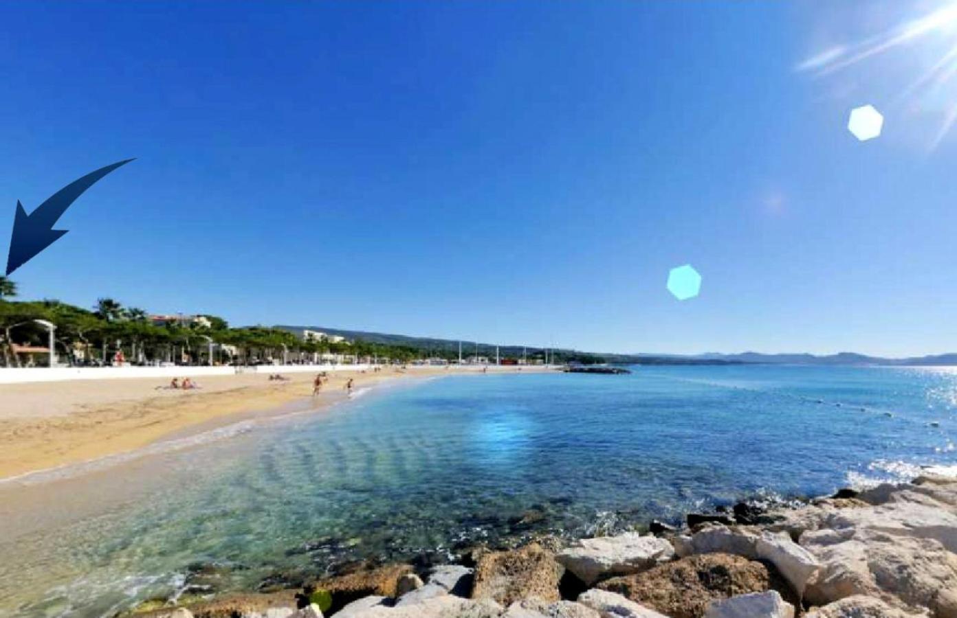 Logement climatisé avec jardin et parking pour 2 personnes en bord de plage La Ciotat Esterno foto